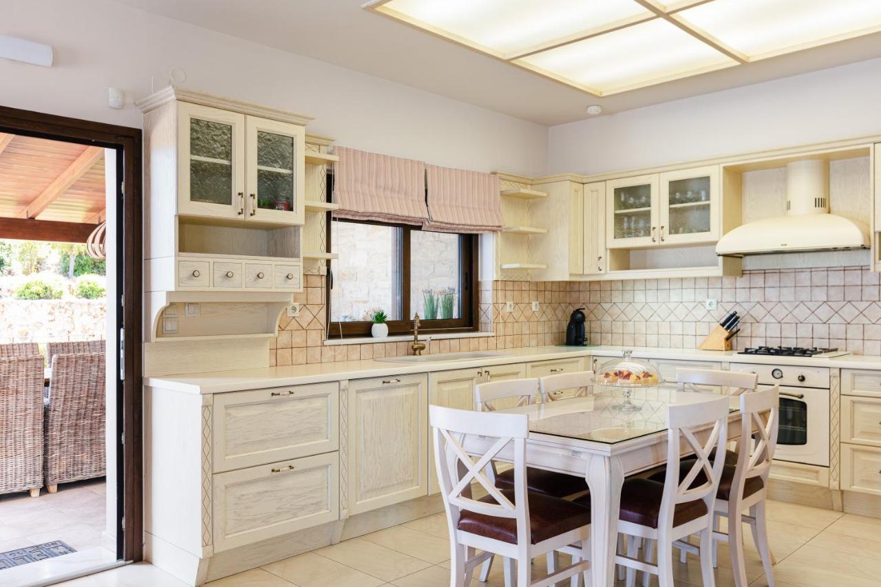 Villa Golden Hill Chania  Екстер'єр фото